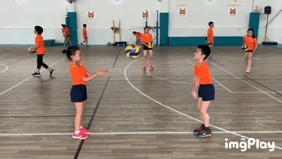 阿莫林解释曼联安排中卫罚点球：前锋射门真不如后卫，进球不够多