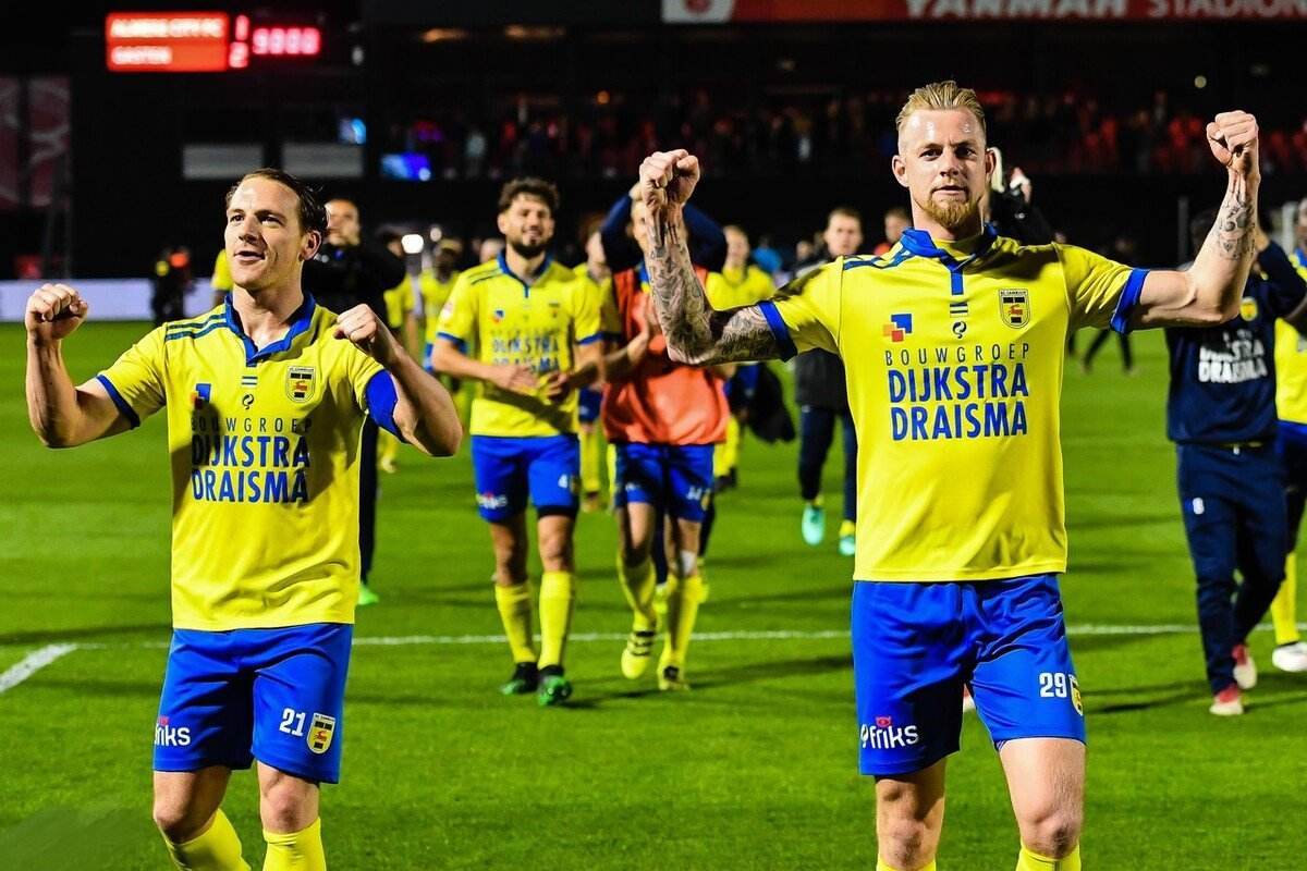 他的竞技状 他的竞技状